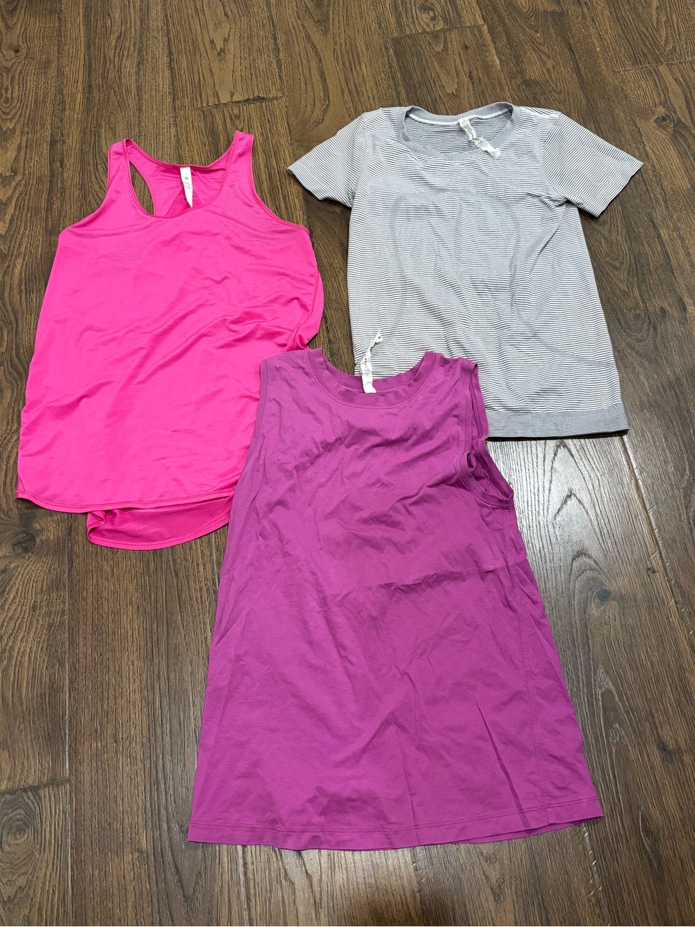 Lululemon Lot of 3 tops